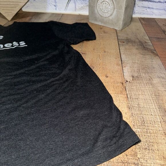 Magnolia Make Kindness Loud T-Shirt Gray Top Size L Waco Texas Shirt - Picture 10 of 10